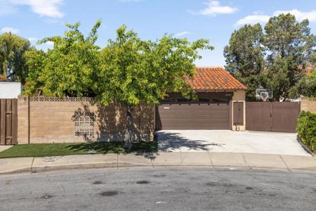2323 Abaca Way