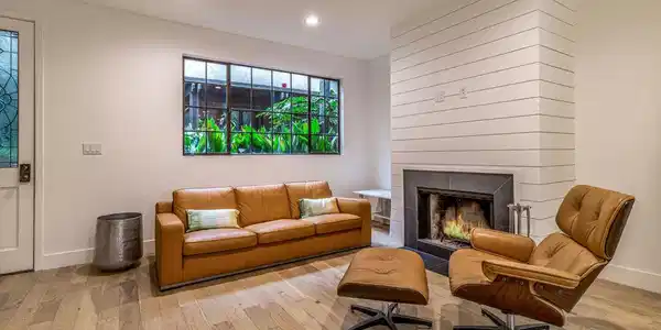 202 San Vicente Boulevard