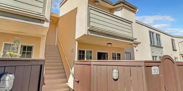 5252 Balboa Arms Dr