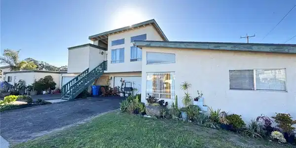 590 S 6th