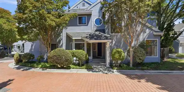 452 Mountain Laurel Court