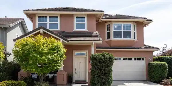 819 Warner Court