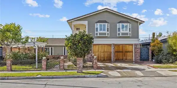 19041 Hillsboro Circle