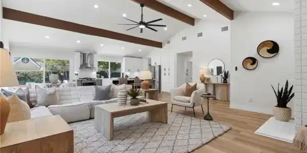 3001 Tigertail Drive