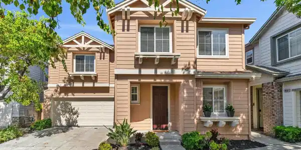 38540 Ginsberg Terrace