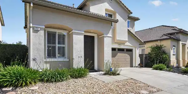 1221 Andrea way