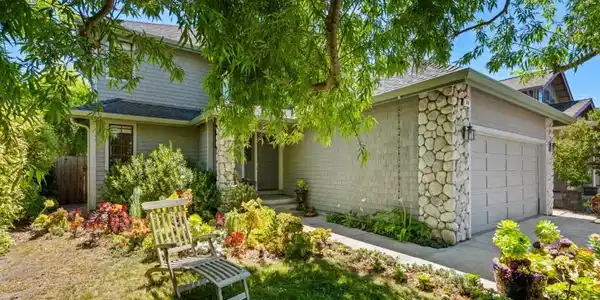 316 Valdez Avenue
