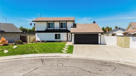 5511 Kern Dr