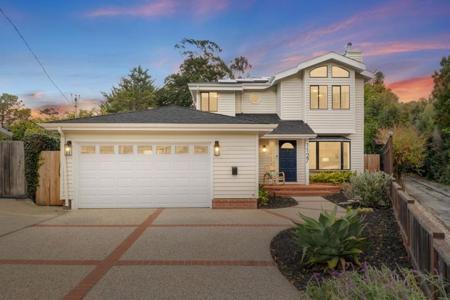 1127 Galvez Drive