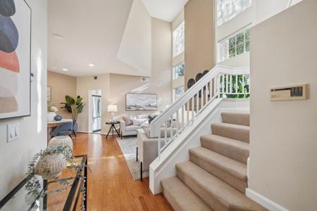 2520 Beach Head Way