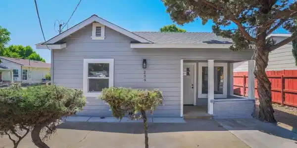 239 Rossi AVE