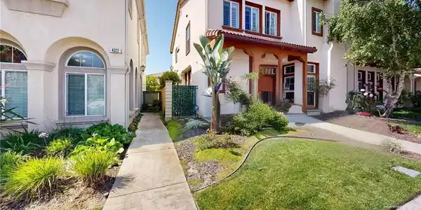 4322 Waterside Lane