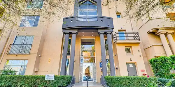640 W 4th Street