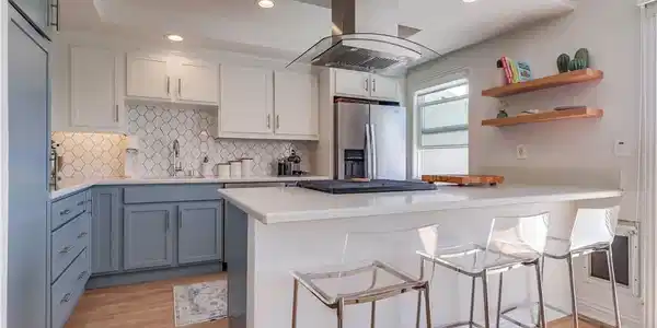 609 Meyer Lane
