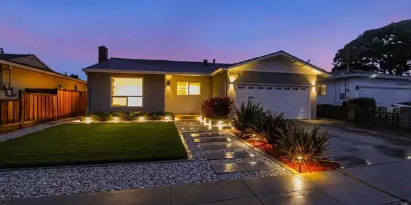35978 Magellan Dr