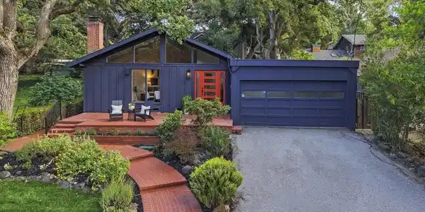 26 Bishop Lane
