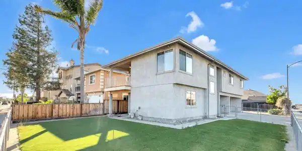 1598 Pacific Avenue