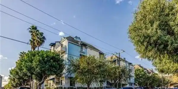 720 W 4th Street