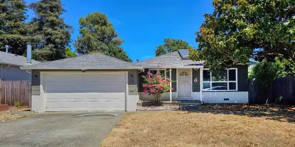 136 Mesa Verde Street