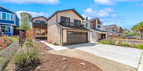 1407 Lakeside