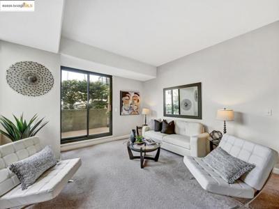 1 Daniel Burnham Ct