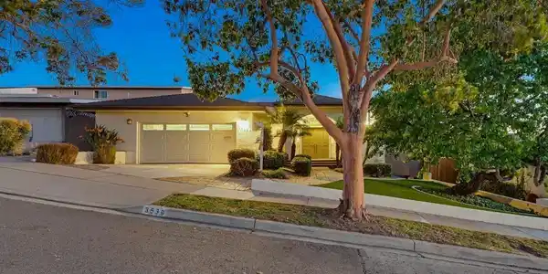 3539 Mount Laurence Drive