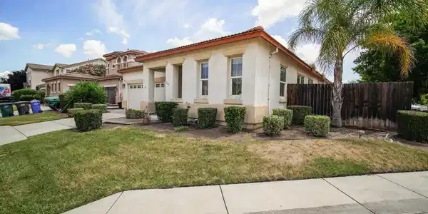 112 Matisse Dr