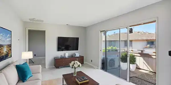 25163 Copa Del Oro Drive