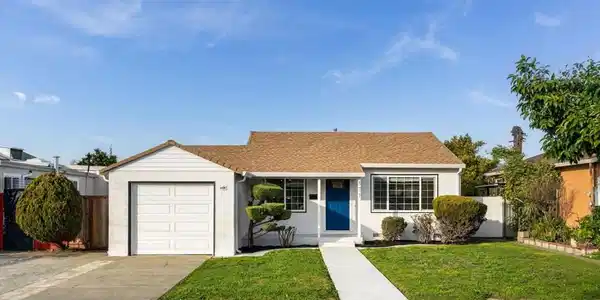 571 Pomona St