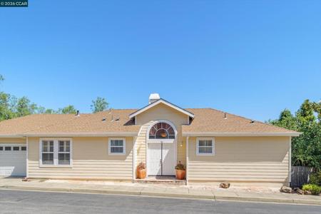 376 Sterling Way