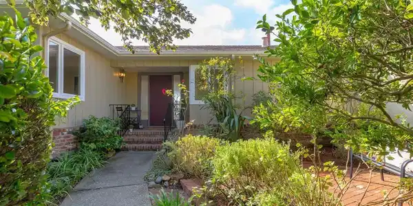 28 Kensington Ct