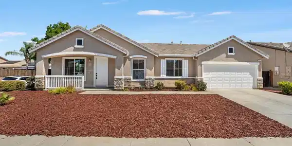 3 Mill Springs Court