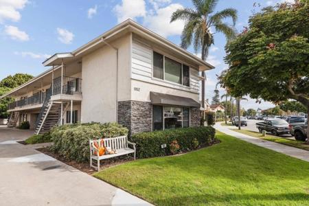 1052 Isabella Avenue