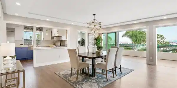 2222 S Mesa