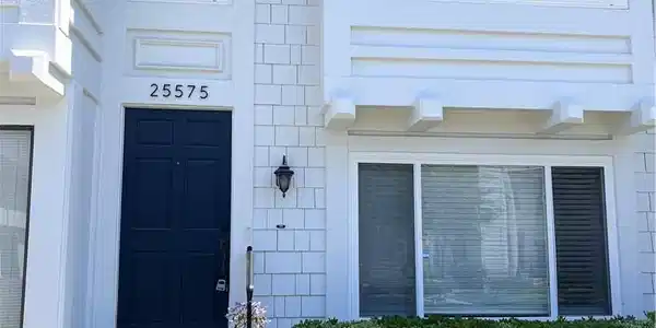 25575 Paseo La Vista