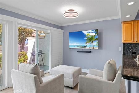 257 Avenida Adobe