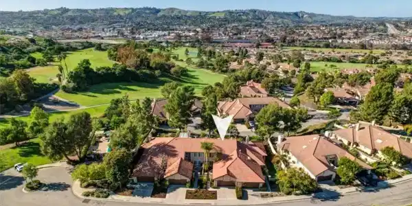 27317 Paseo Placentia