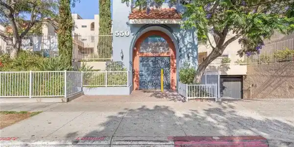 550 Orange Avenue