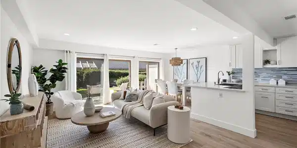 409 Avenida Adobe