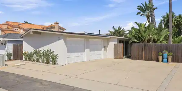 1245 1247 Devon Lane