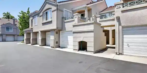 4042 Rio Ct