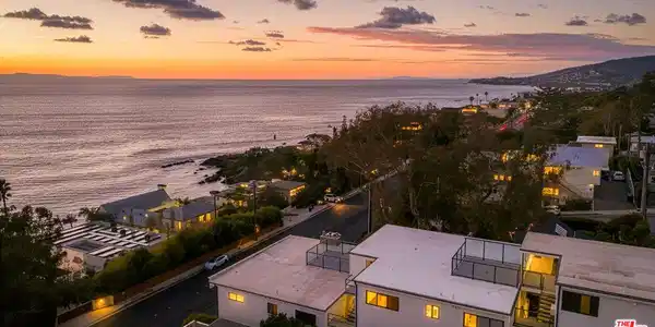 2442 S Coast Highway