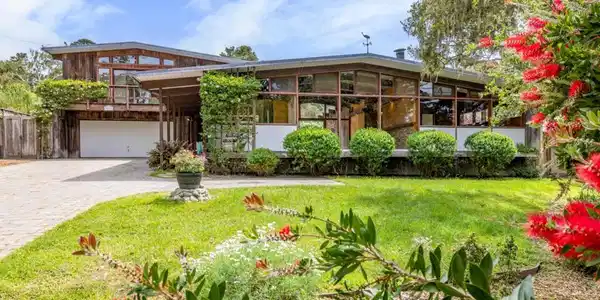 3071 Sloat Road