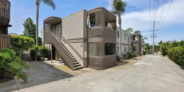 155 Rosebay Dr