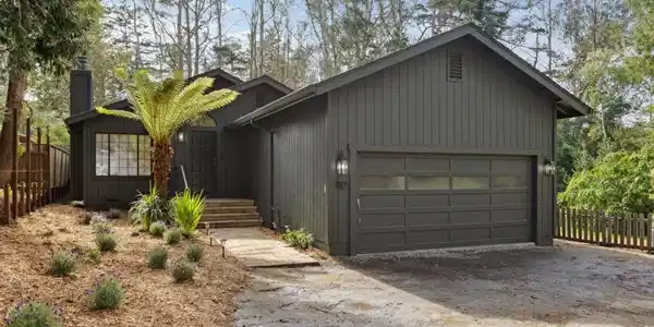 1112 Crescent Street
