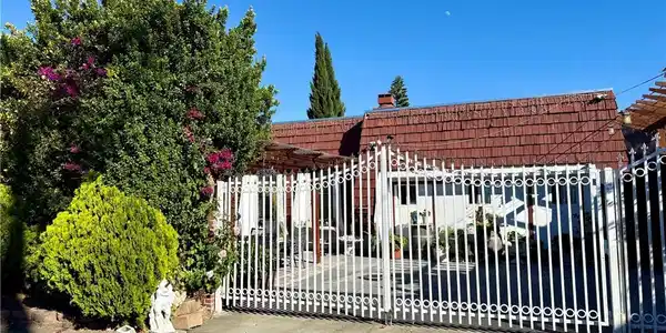 262 Dell Court