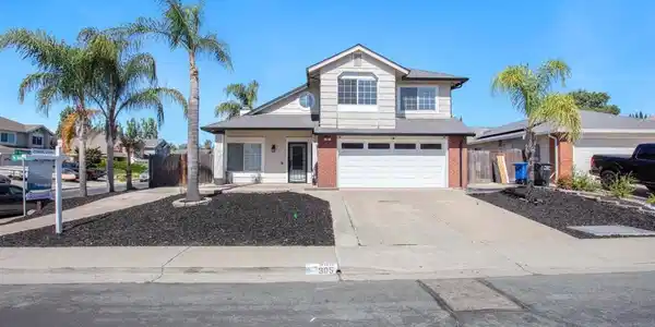305 Helena Ct.