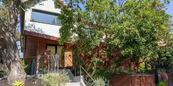 577 El Dorado Ave