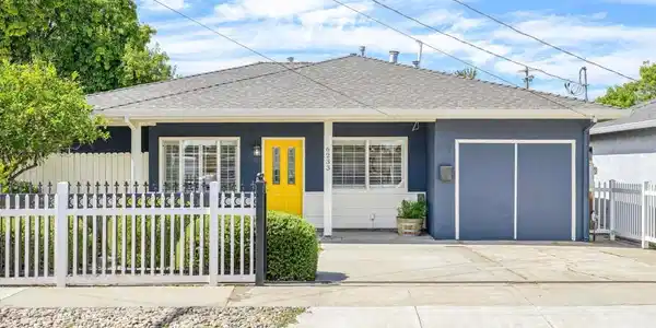 6233 Zulmida Ave