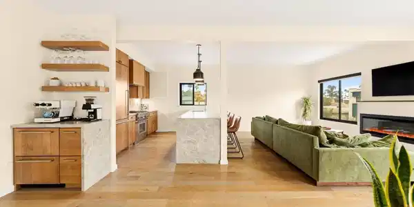 1136 Shelburn Lane